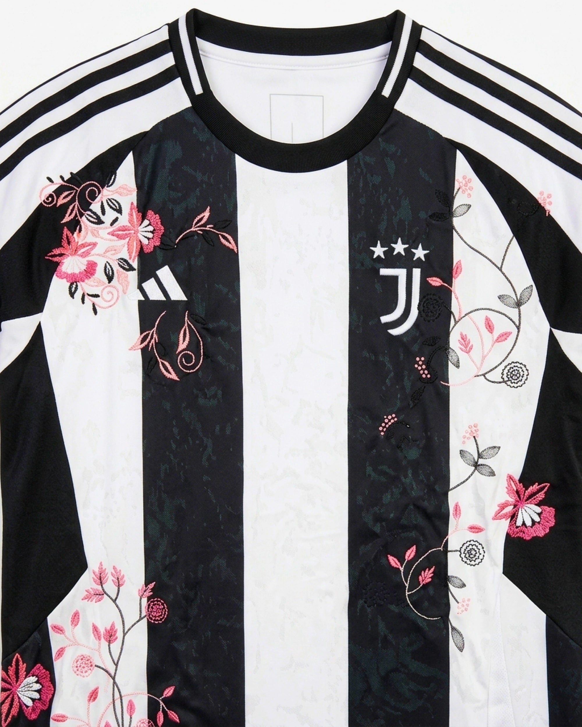 Juventus 'Alpine Blossom' Edition